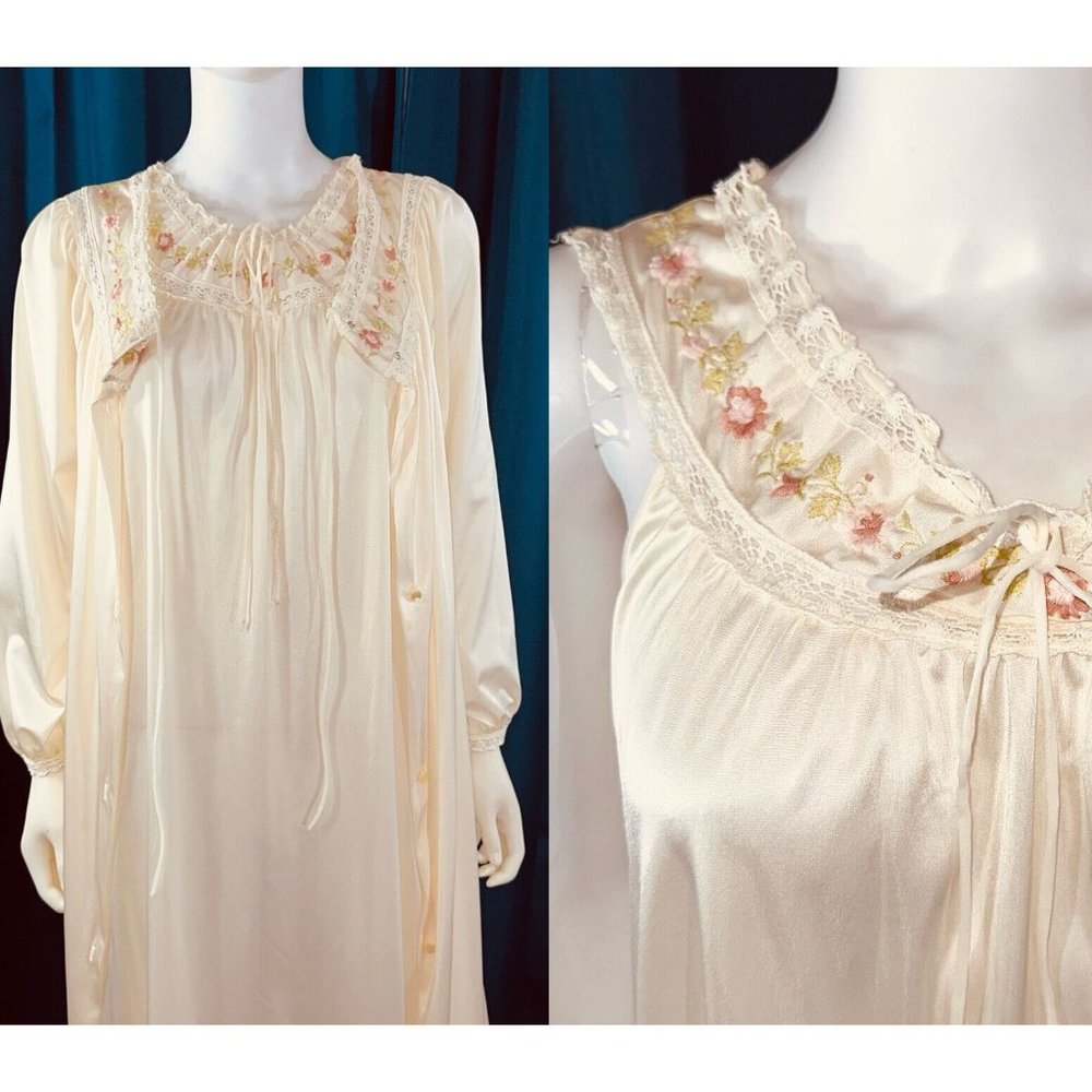 S, 38” Bust LORRAINE Long Nightgown Robe Peignoir RosettesIvory Satin Lace USA